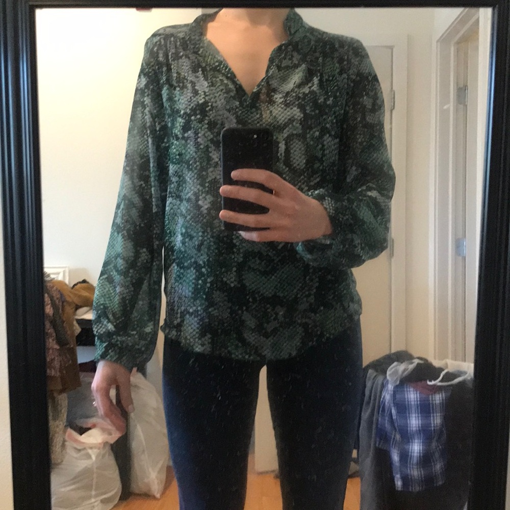 Green snakeskin patterned top